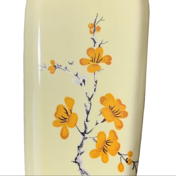 Vintage Shabby Chic Soft Yellow Flowers Gold Rim Floral Vase - Picture 2 of 5